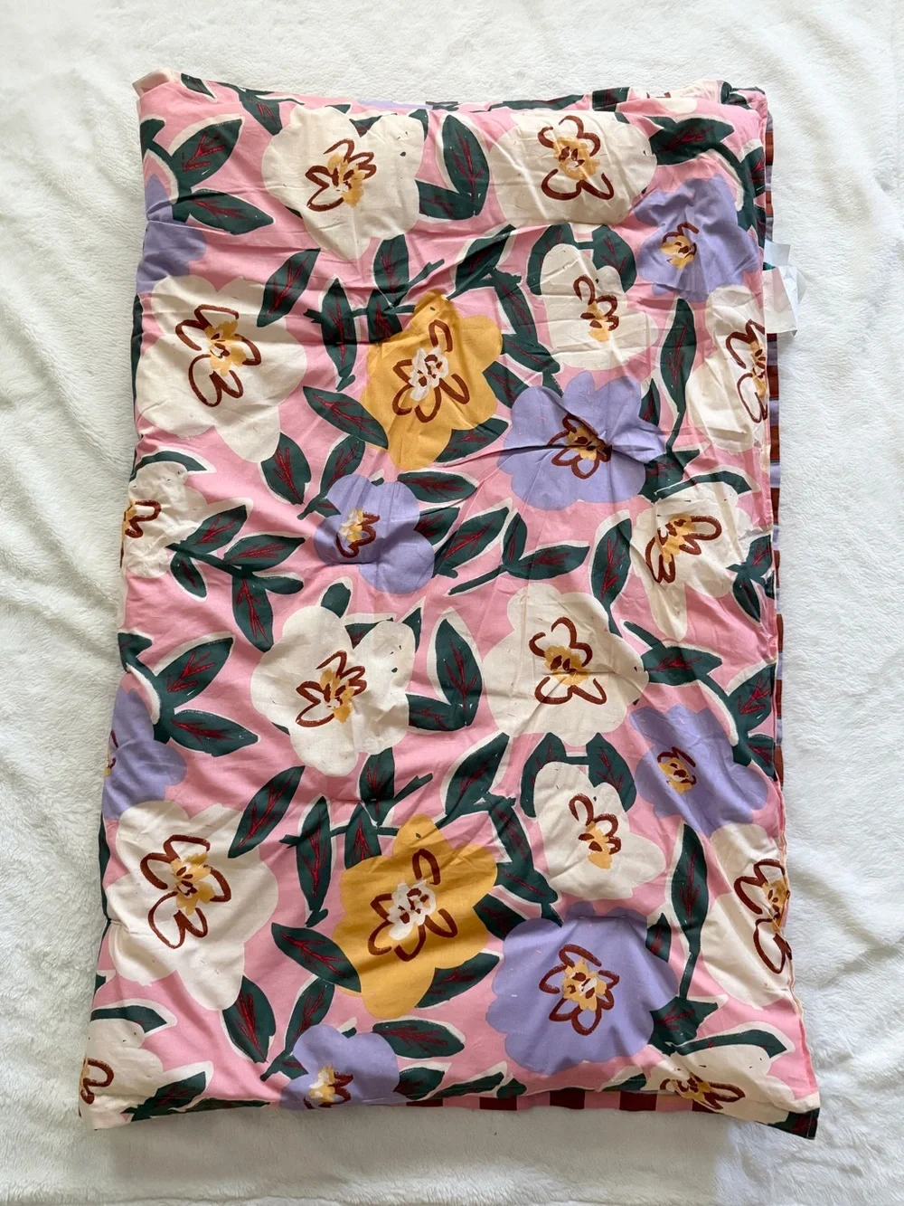 Pillowfort reversible comforter