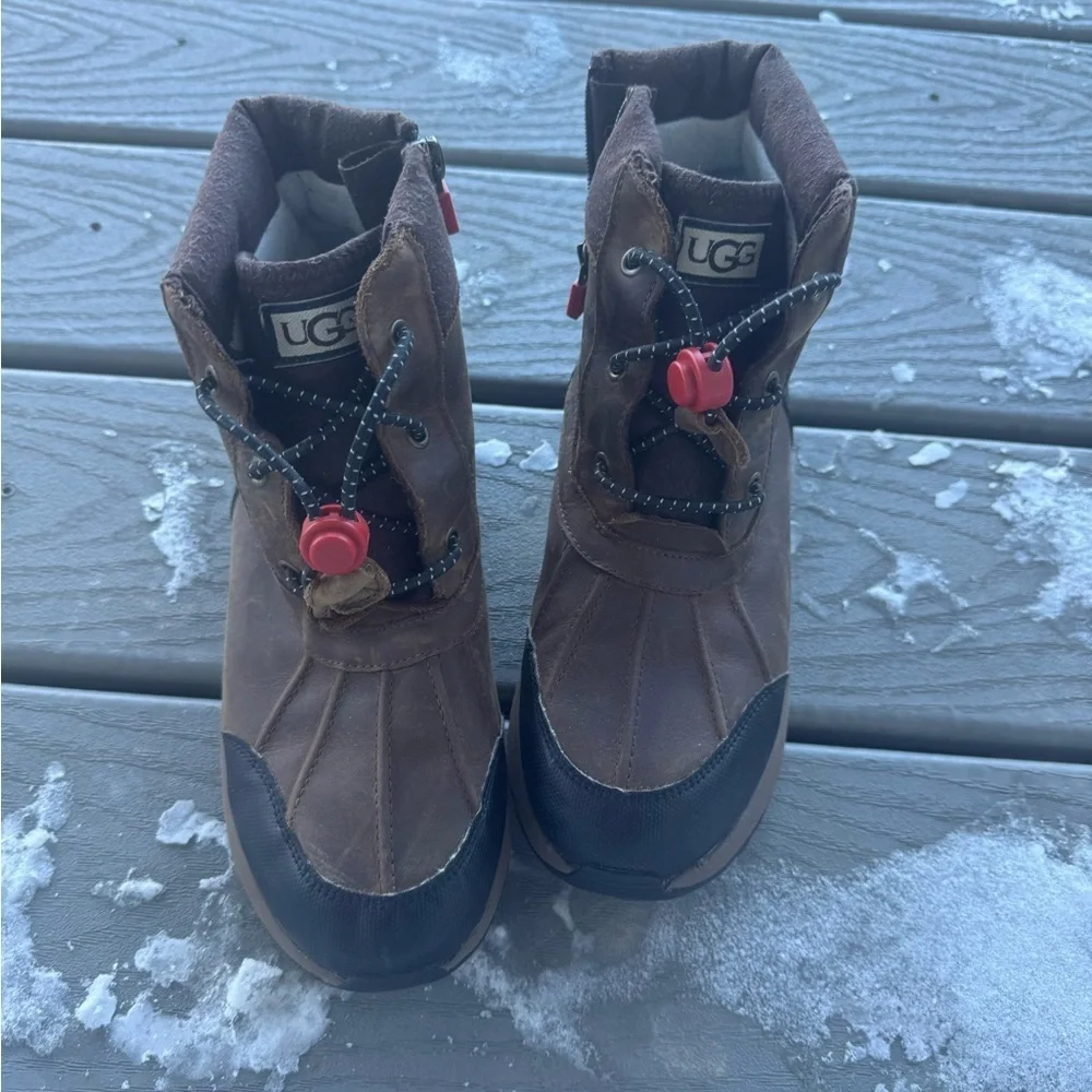 UGG authentic kids