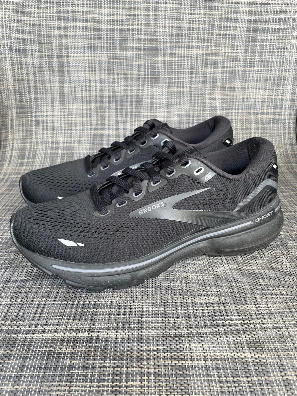 Brooks lightweight mesh