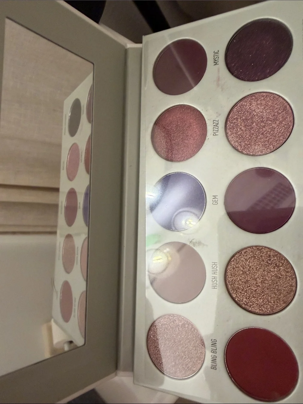 Morphe compact white