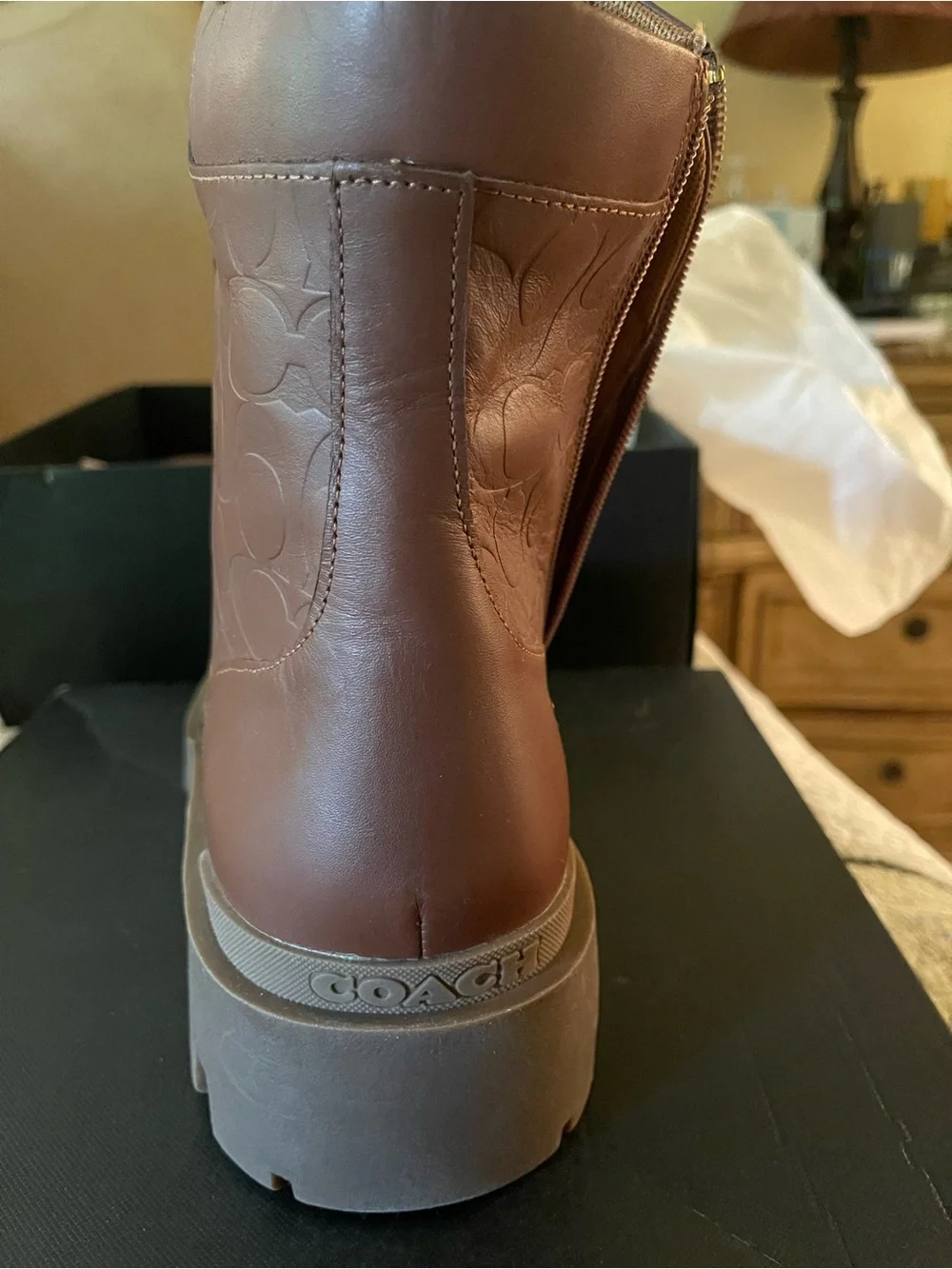 Coach eyelet color