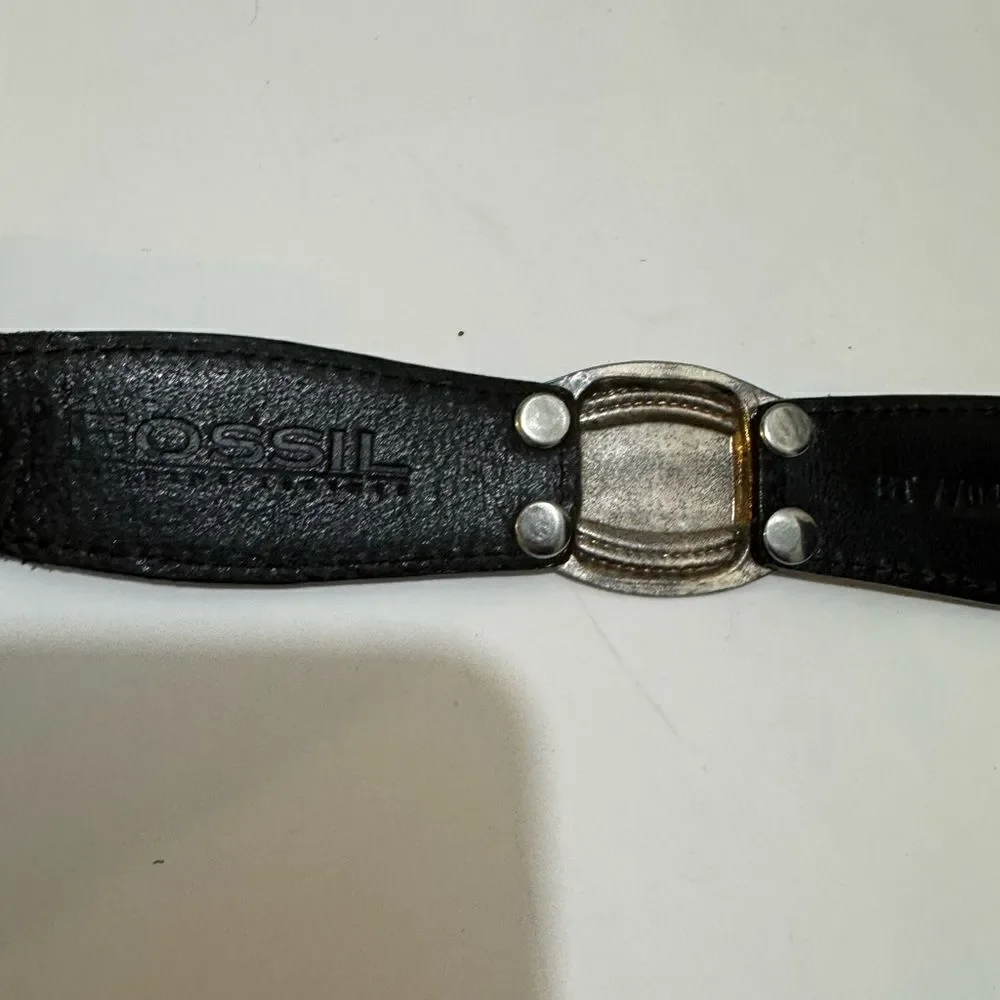 Fossil silver toned