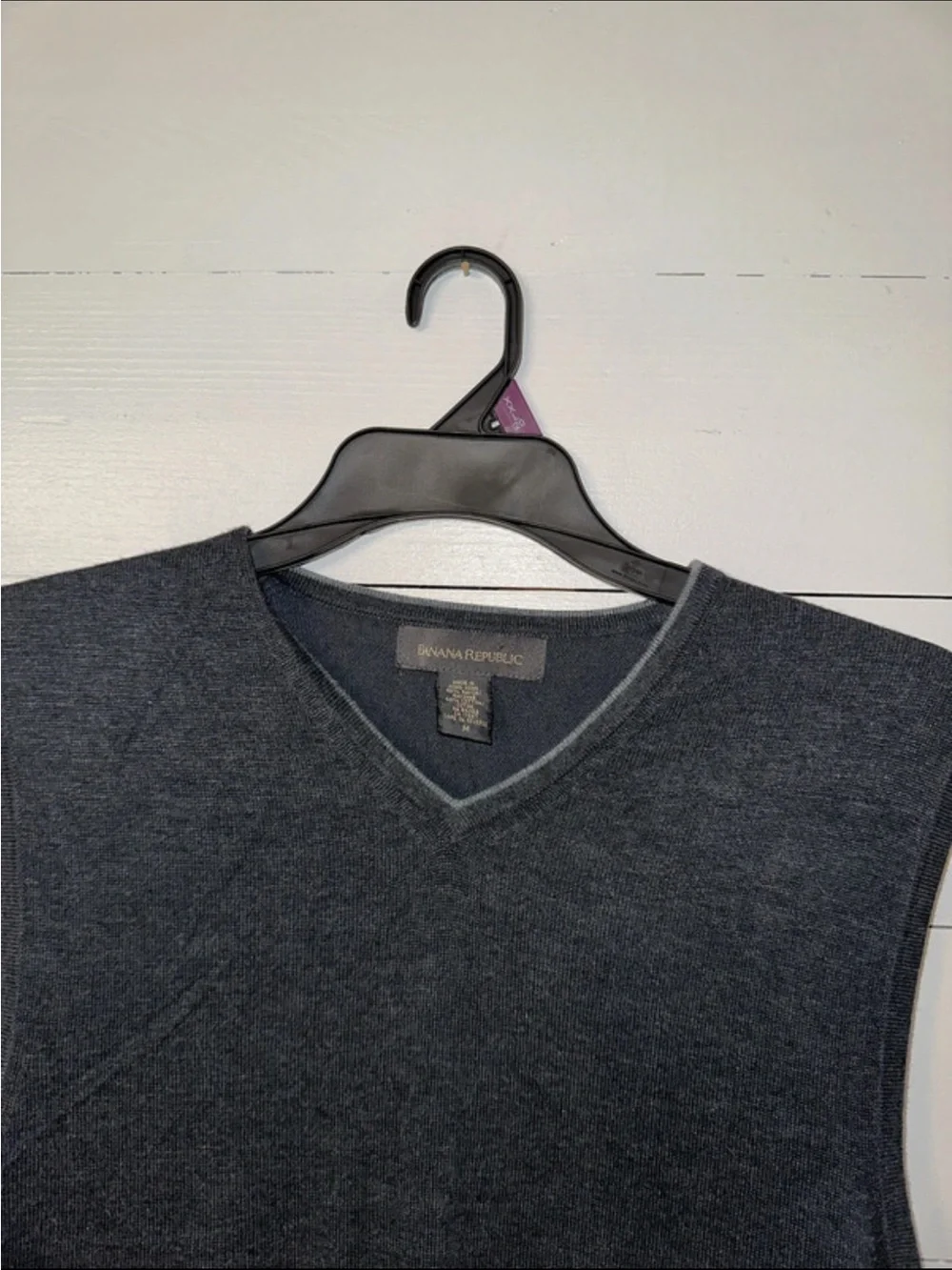Banana Republic sleeveless neck