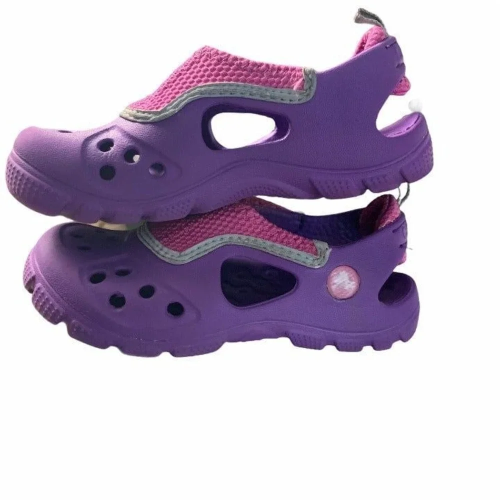 CROCS pink bundle questions