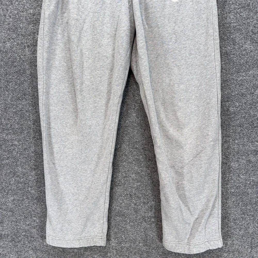 Nike these sportswear