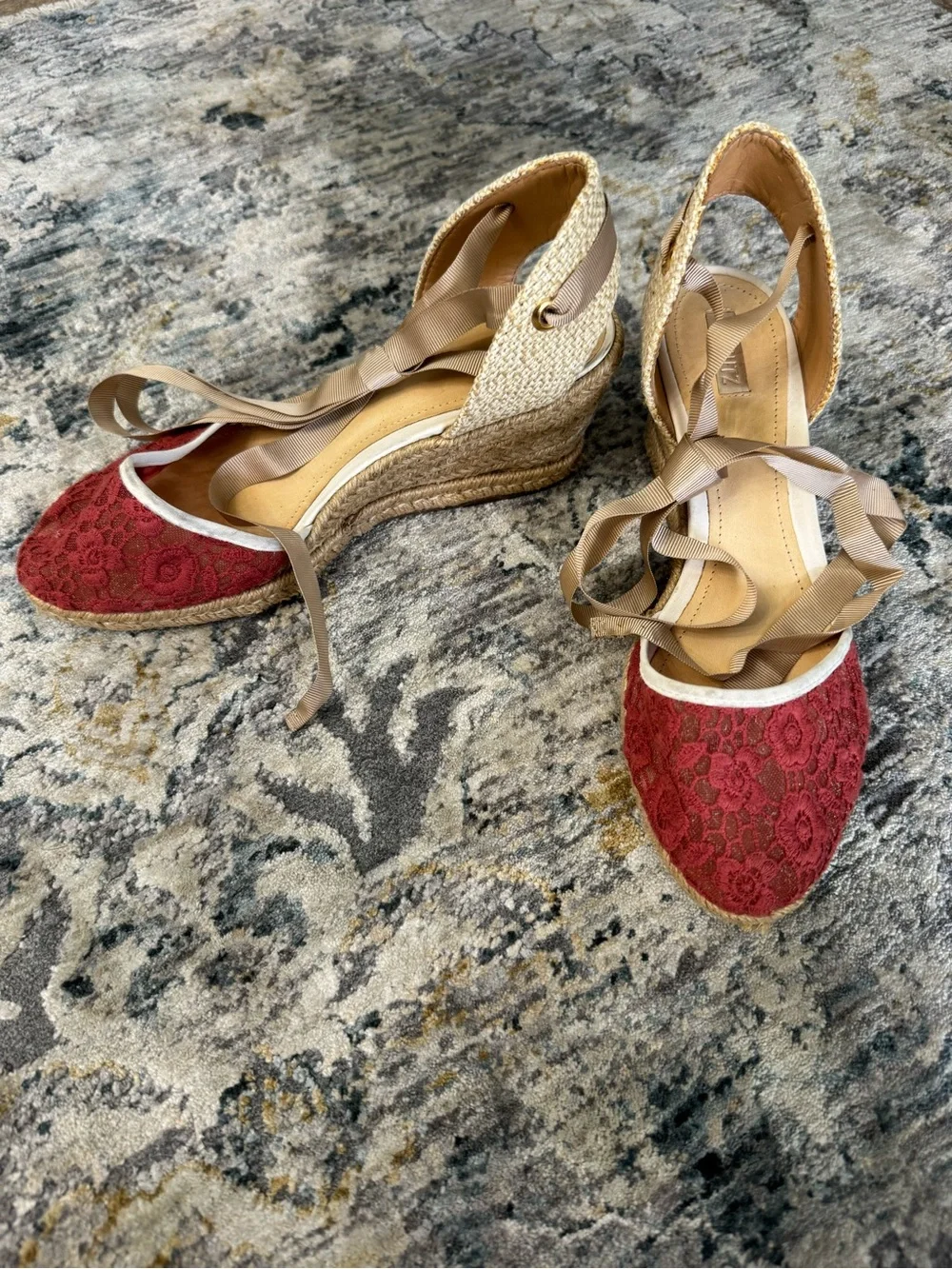 SCHUTZ delicate red