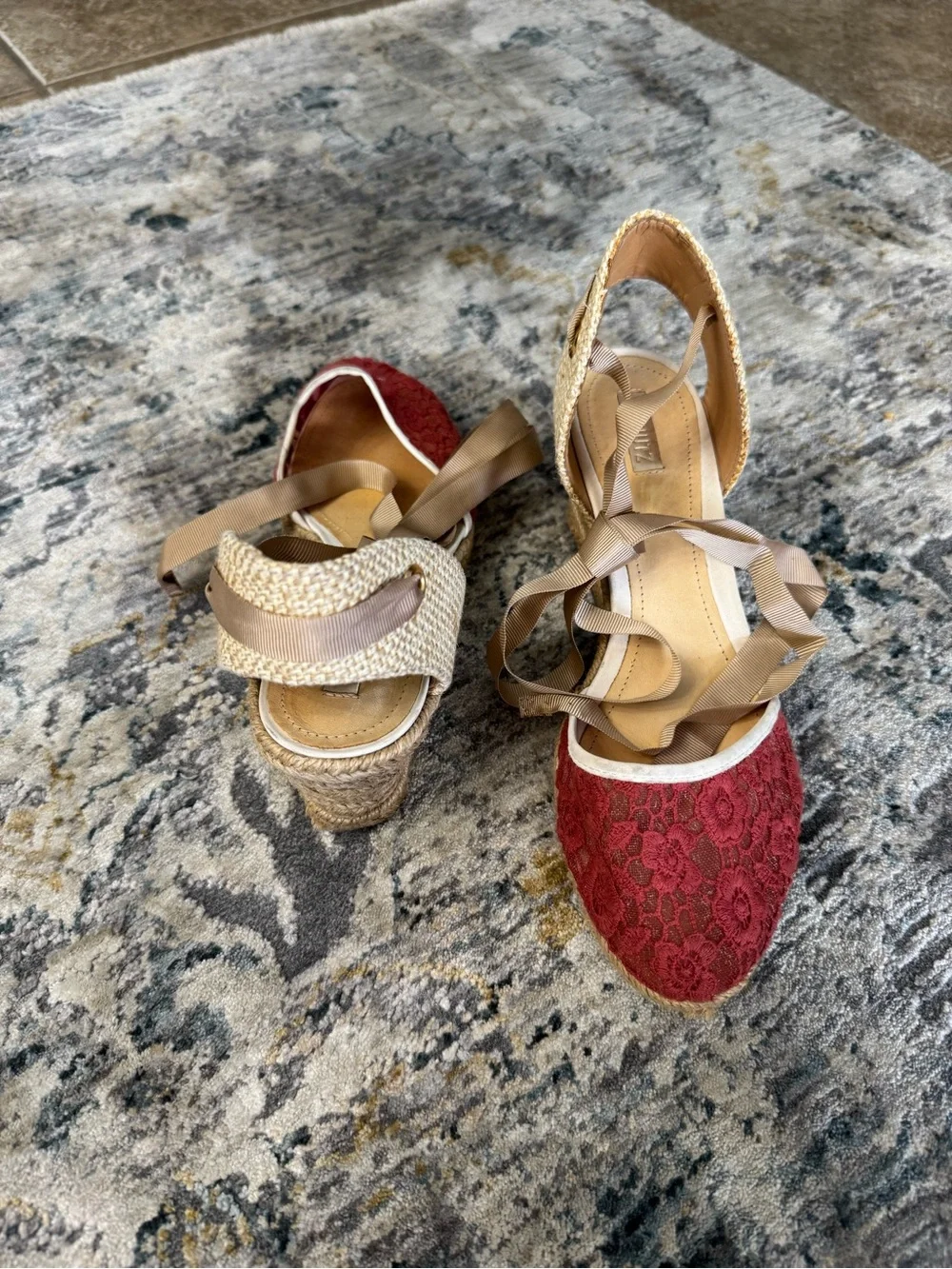 SCHUTZ delicate red