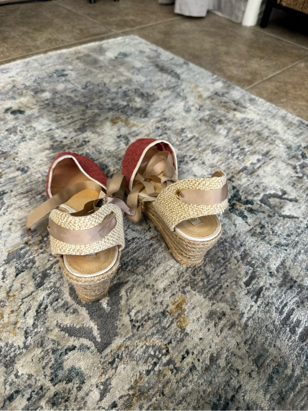 SCHUTZ delicate red