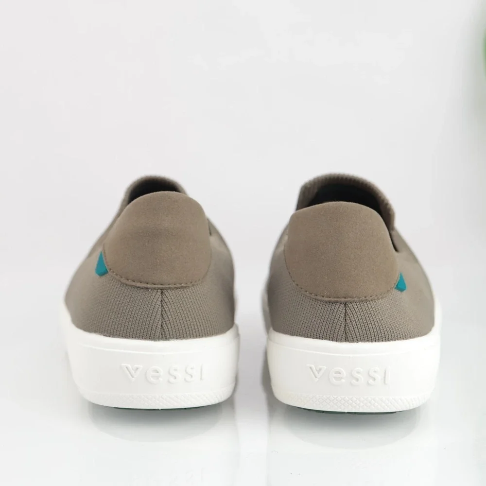 Vessi Mens Boardwalk Slip-On Shoe Size 9 Waterproof Taupe Olive Gray Knit Casual
