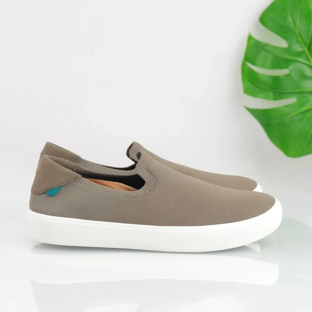 Vessi Mens Boardwalk Slip-On Shoe Size 9 Waterproof Taupe Olive Gray Knit Casual