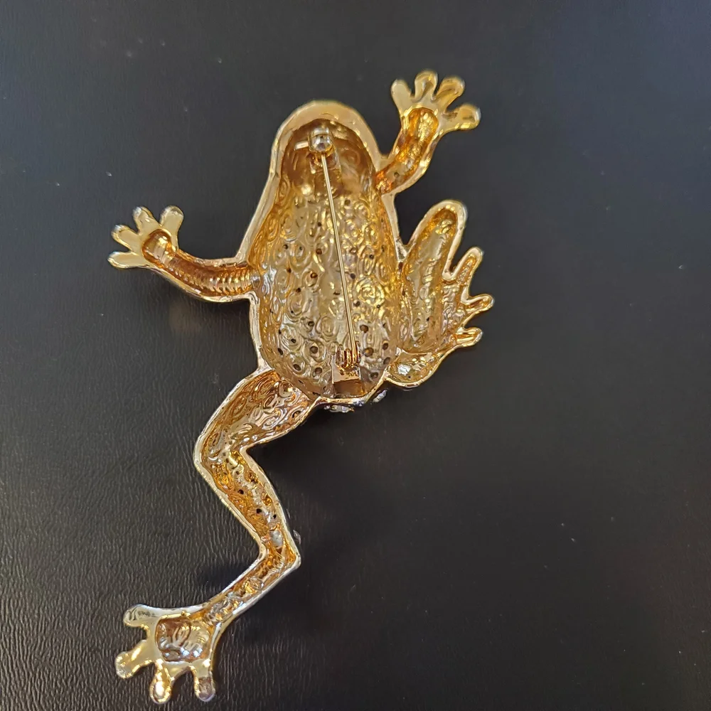 N/A elegant gold