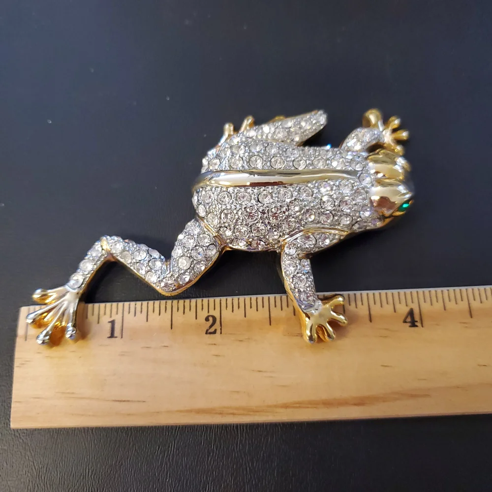 N/A elegant gold