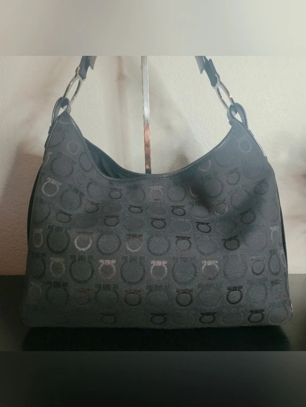 Salvatore Ferragamo it difficult