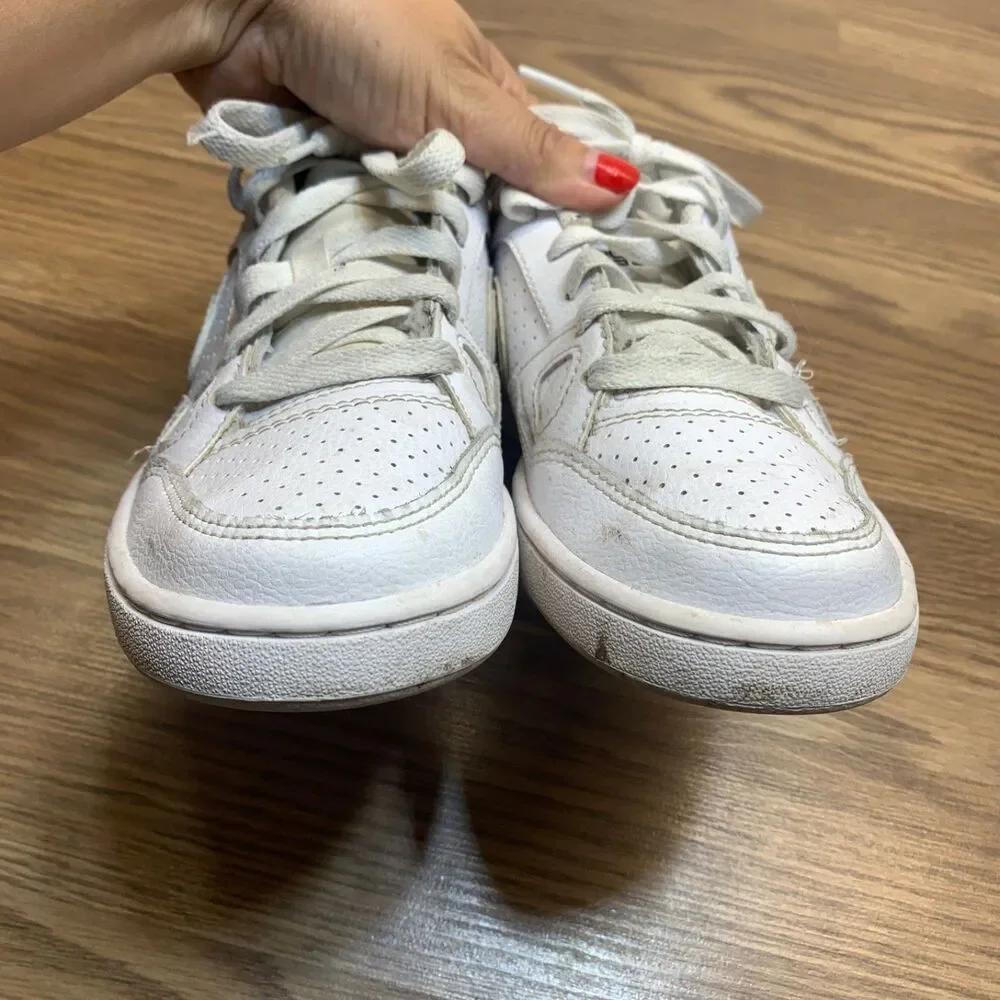 Nike size 5y