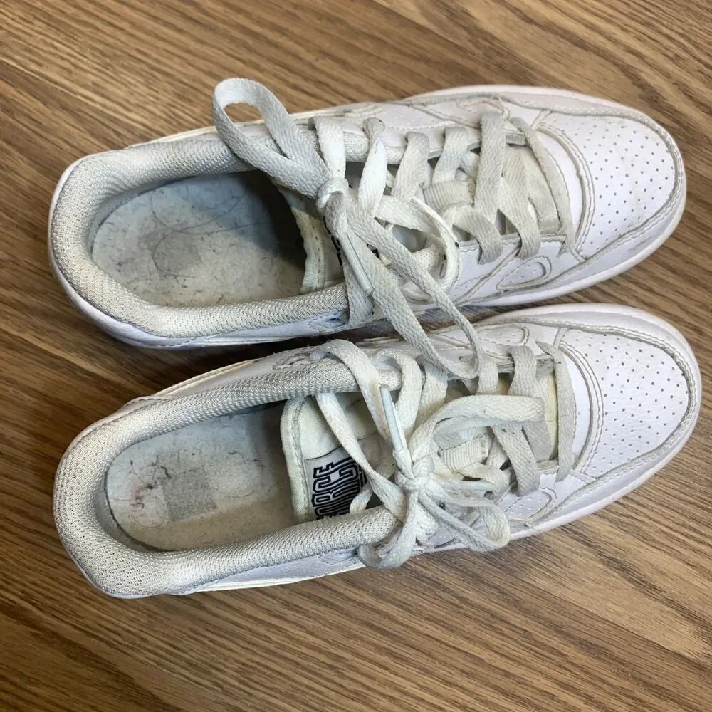 Nike size 5y
