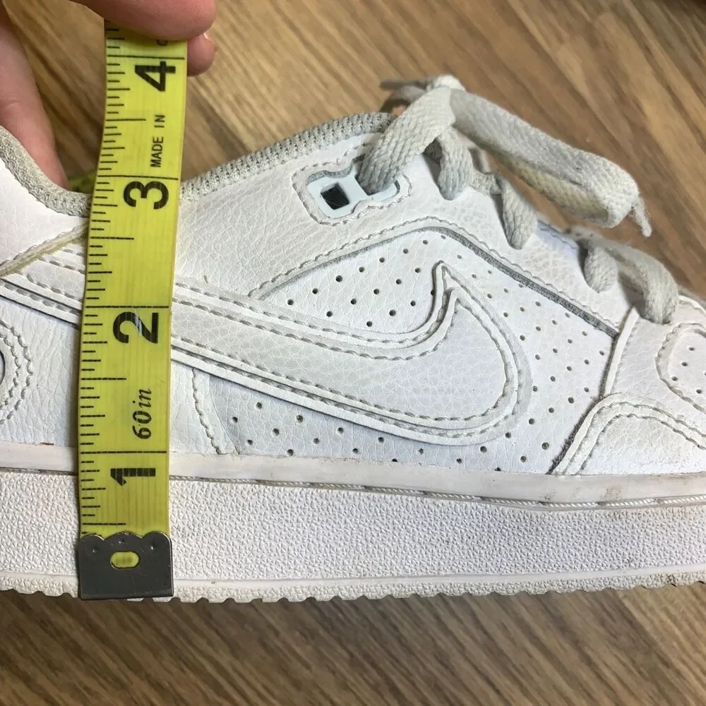 Nike size 5y