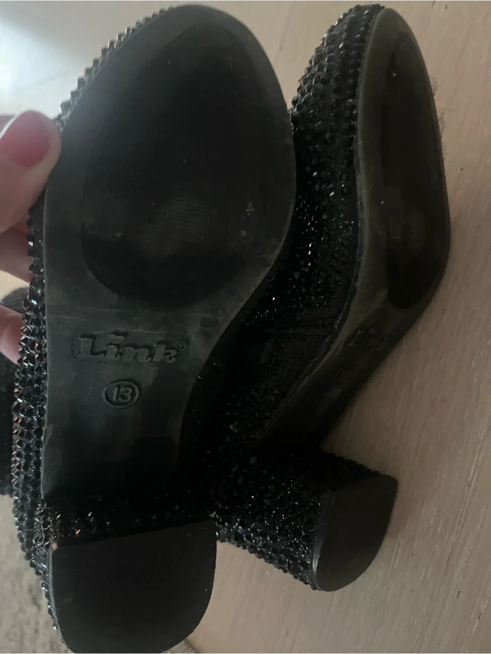 N/A elegant black