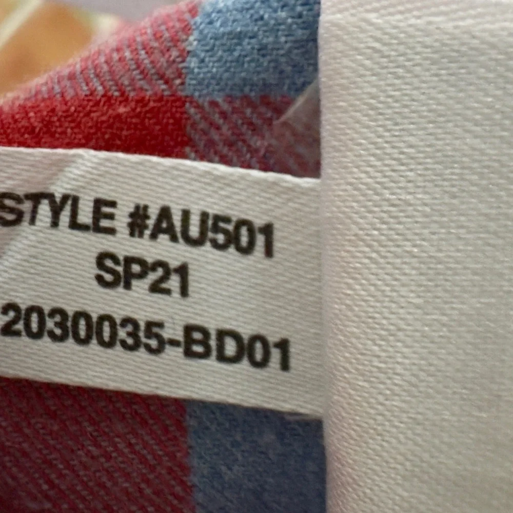 J. Crew | NWOT Cotton Linen Slim Red & Light Blue Gingham Button-Down Shirt (M)