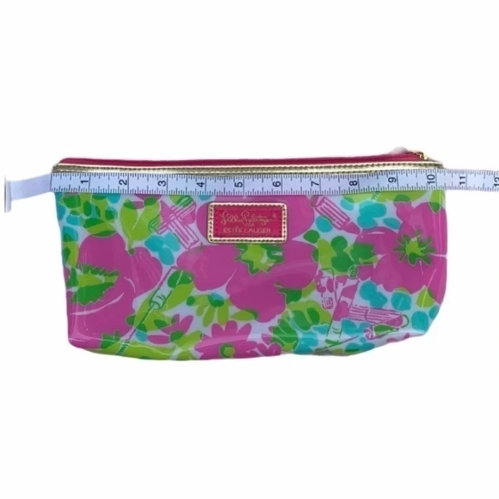 Lilly Pulitzer close answer