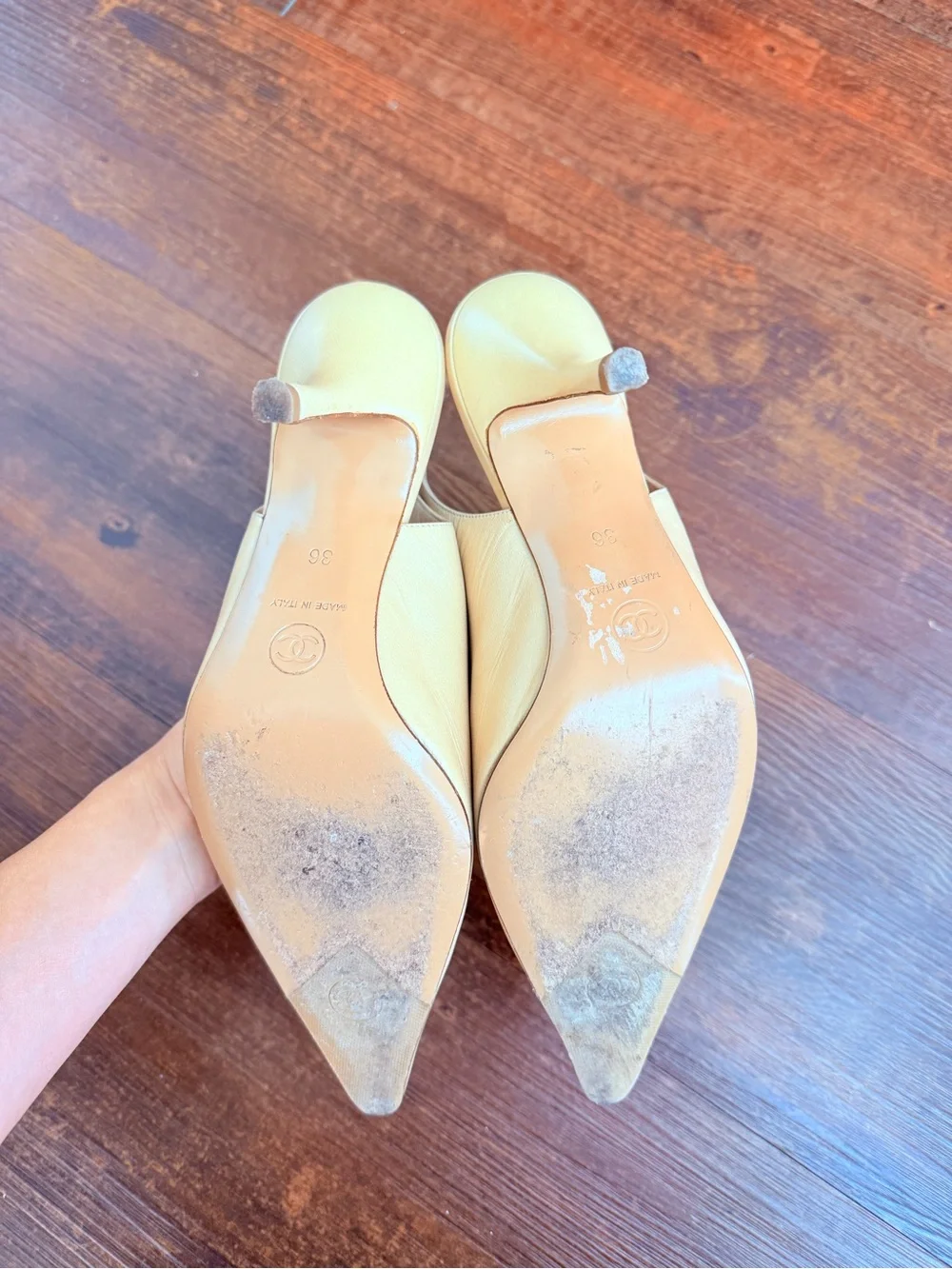 CHANEL classic slingback