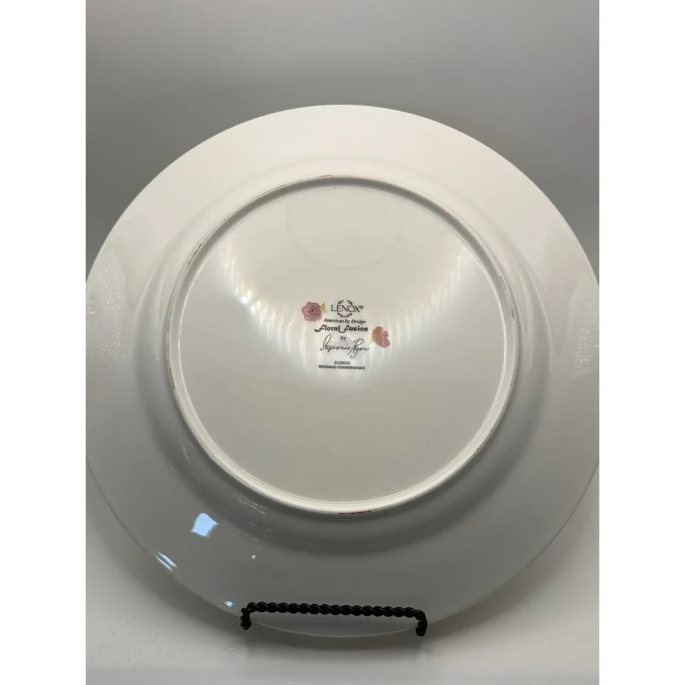 Lenox serving touch plates