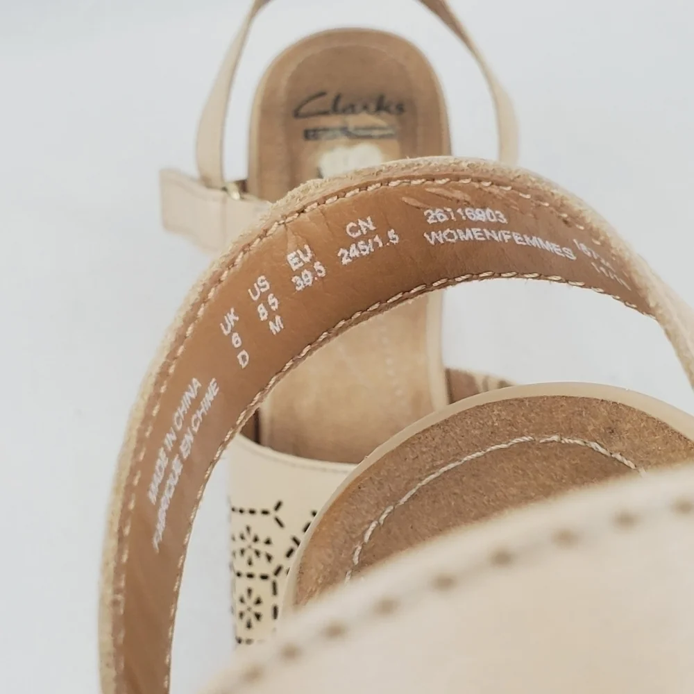 Clarks upper cushioned