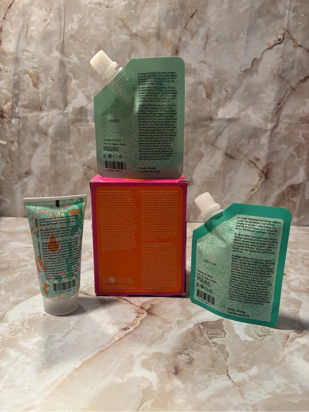 amika strengthening hair