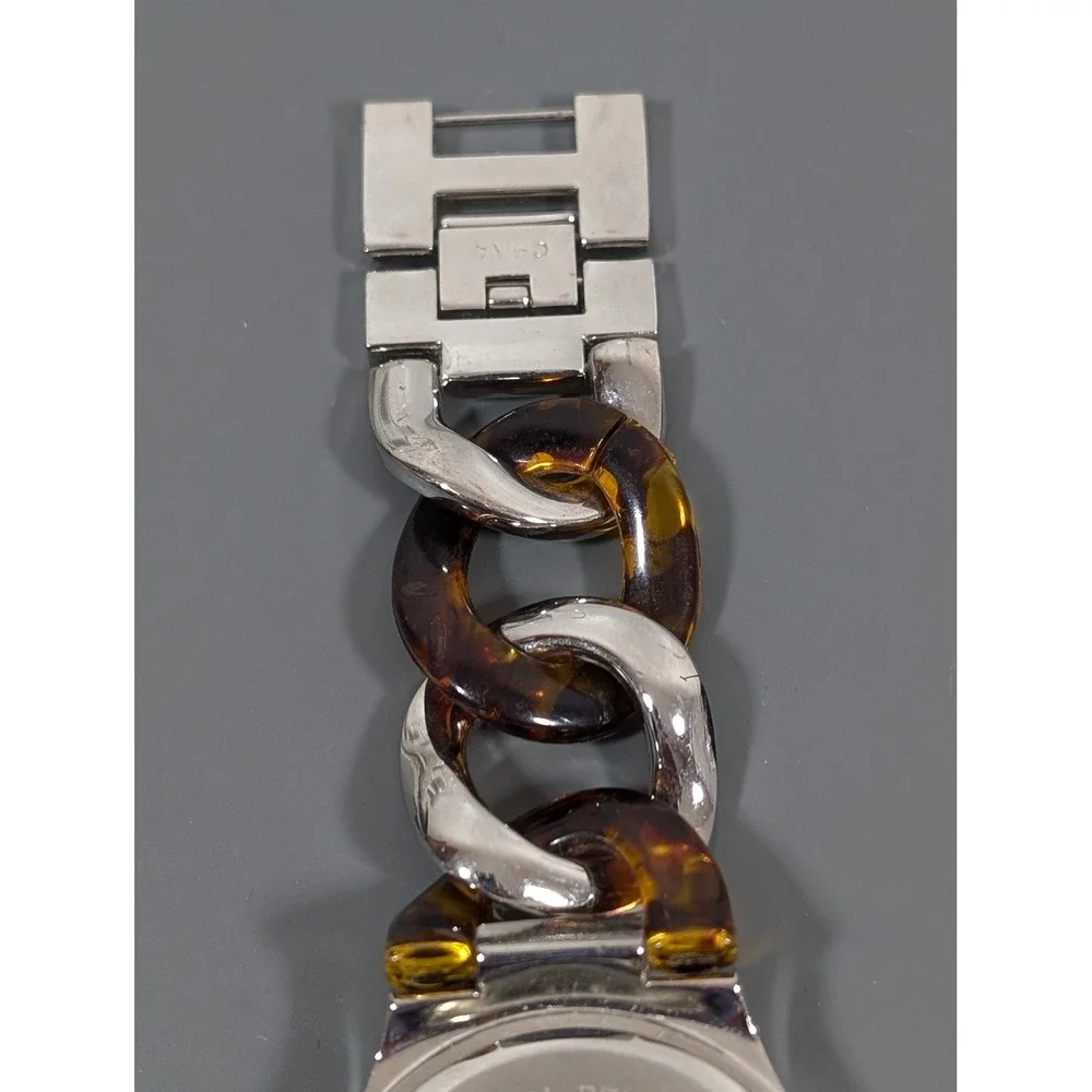 The Unbranded Brand women silver