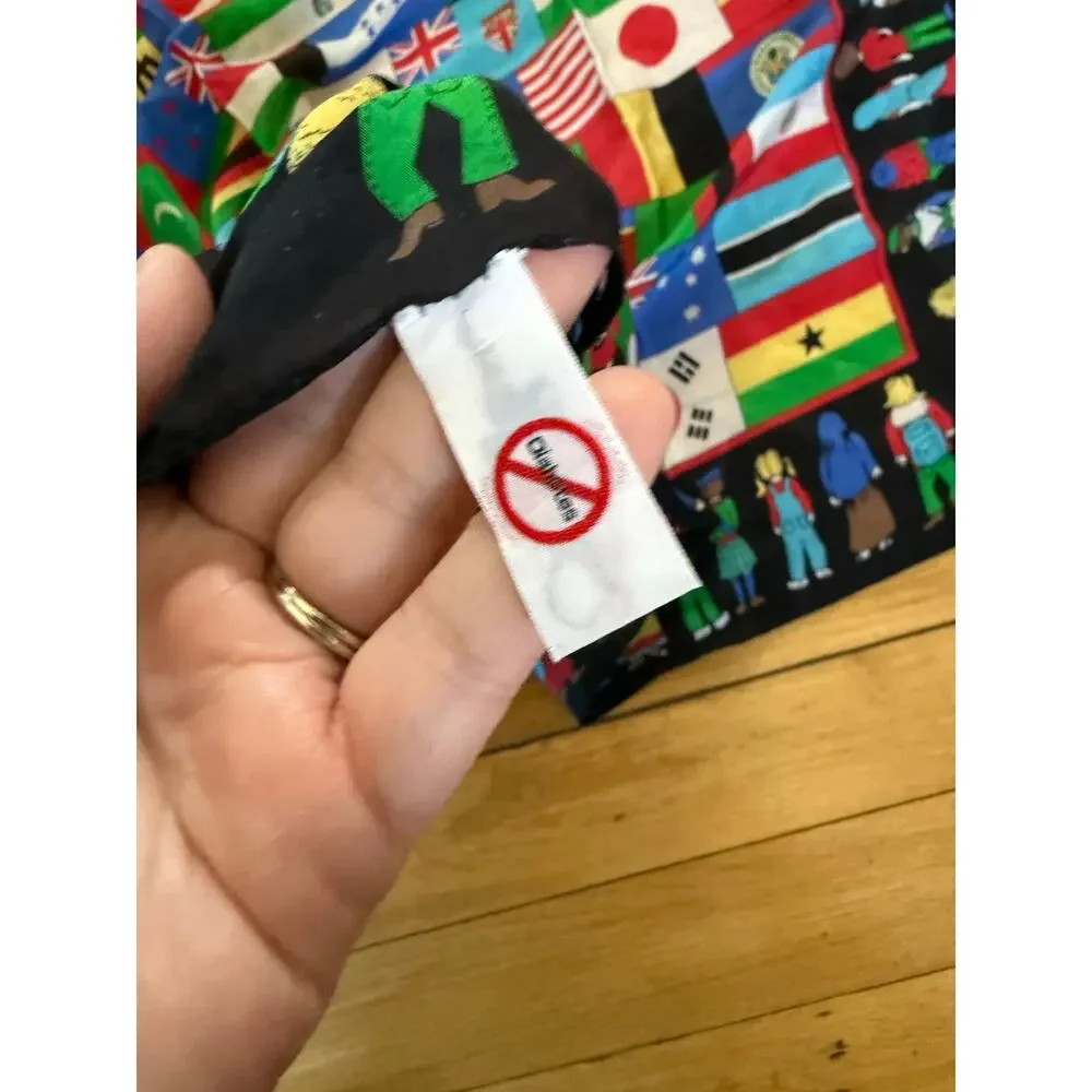 Unbranded silk world