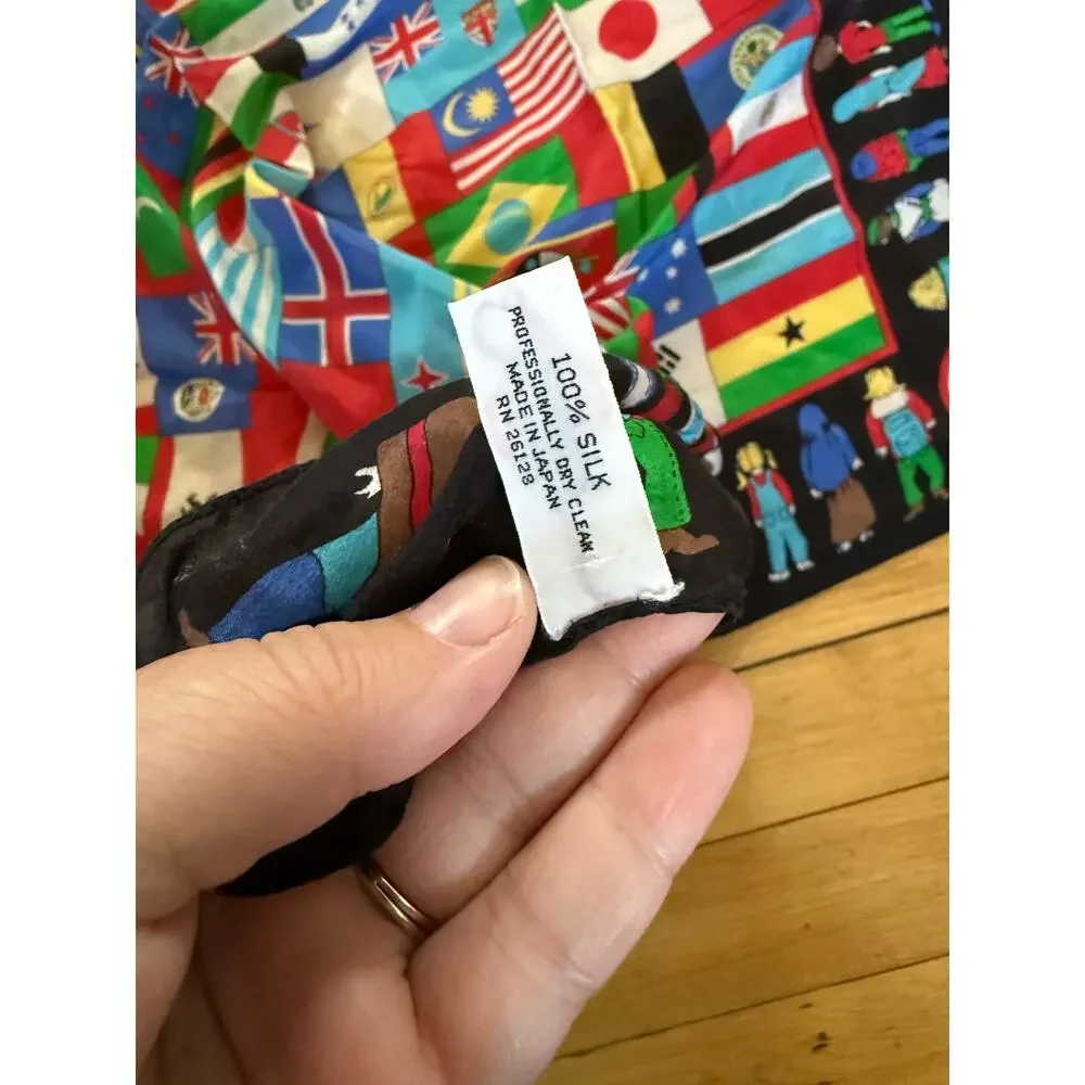 Unbranded silk world