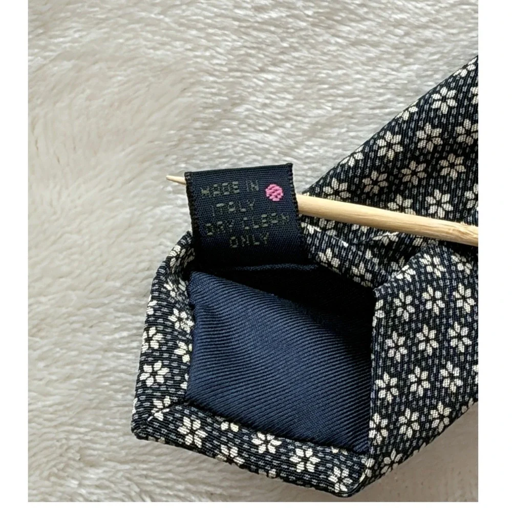 Barneys New York barneys new