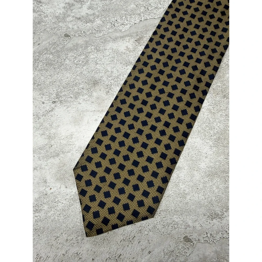 Giorgio Armani Tie Mens One Size Gold‎ Geometric 100% Silk Made Italy Designer