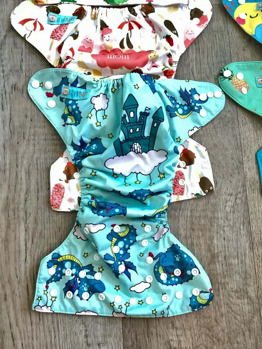 Alvababy set snap visible