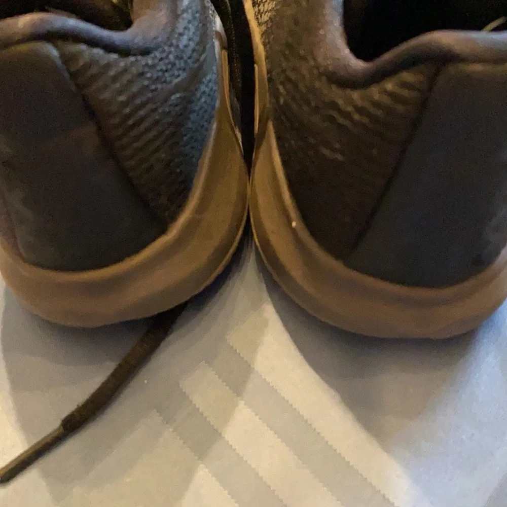 Nike little boy
