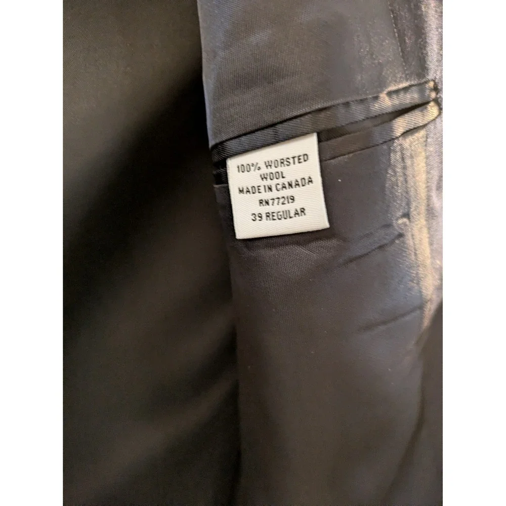 Joseph & Feiss button quality front