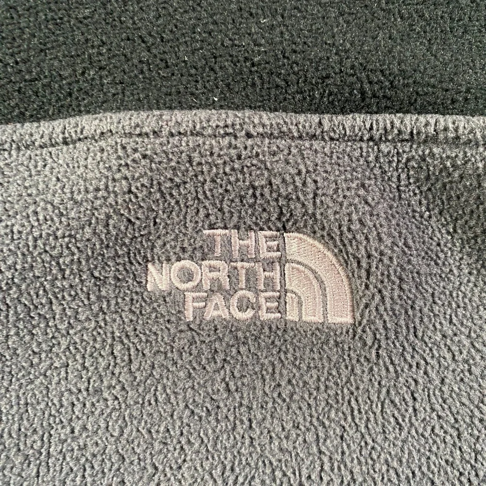 The North Face zip snowboarding athletic