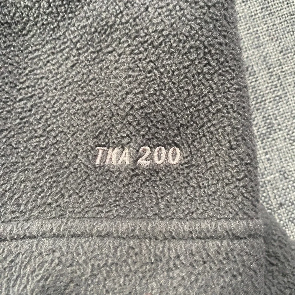 The North Face features men pockets
