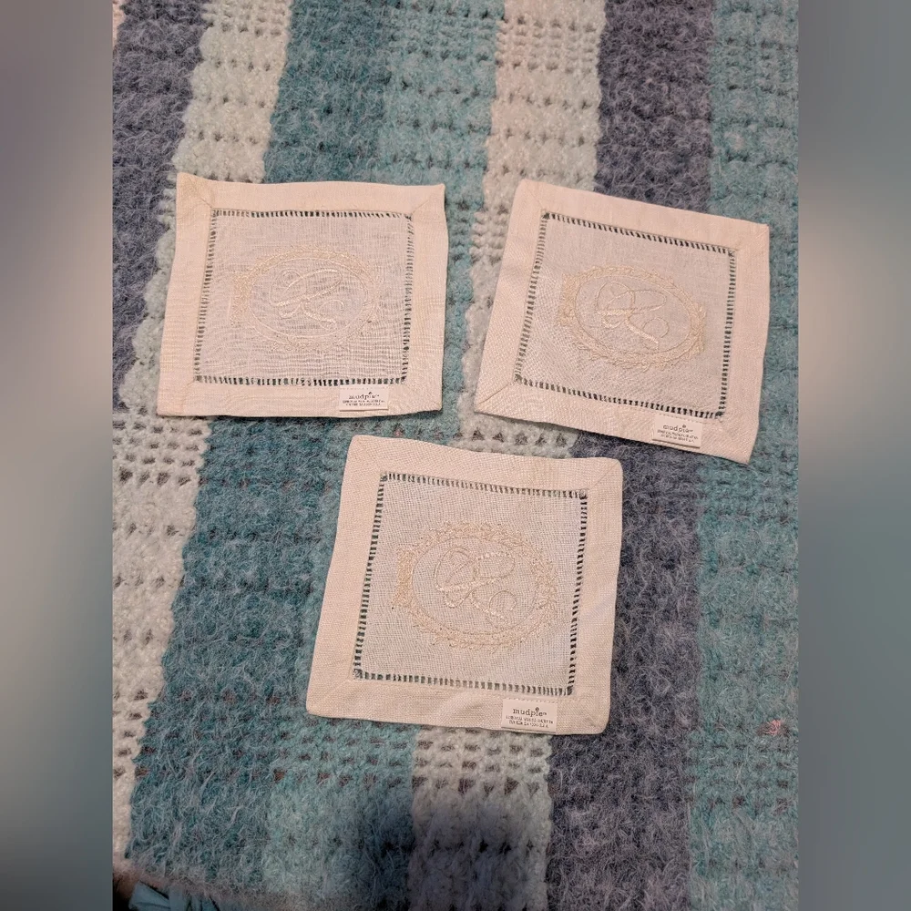Mud Pie mudpie embroidered