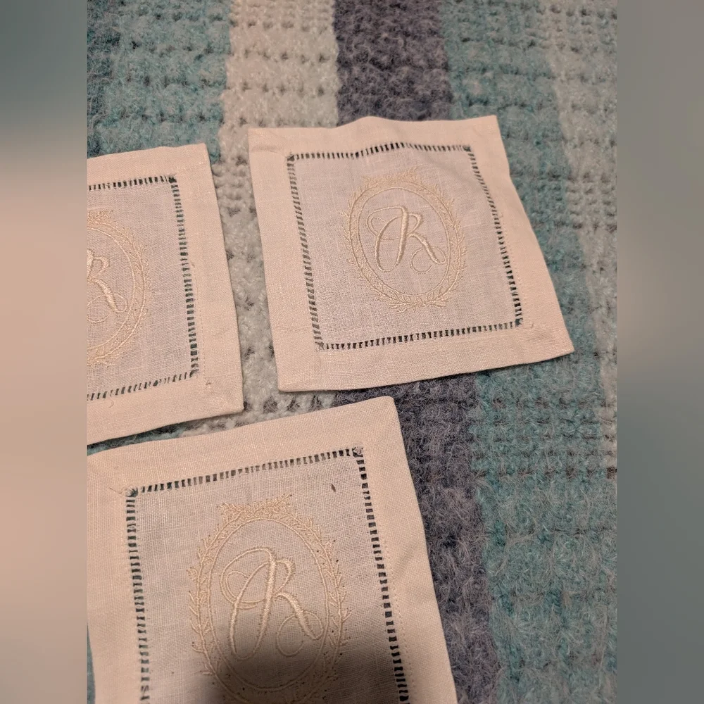 Mud Pie mudpie embroidered