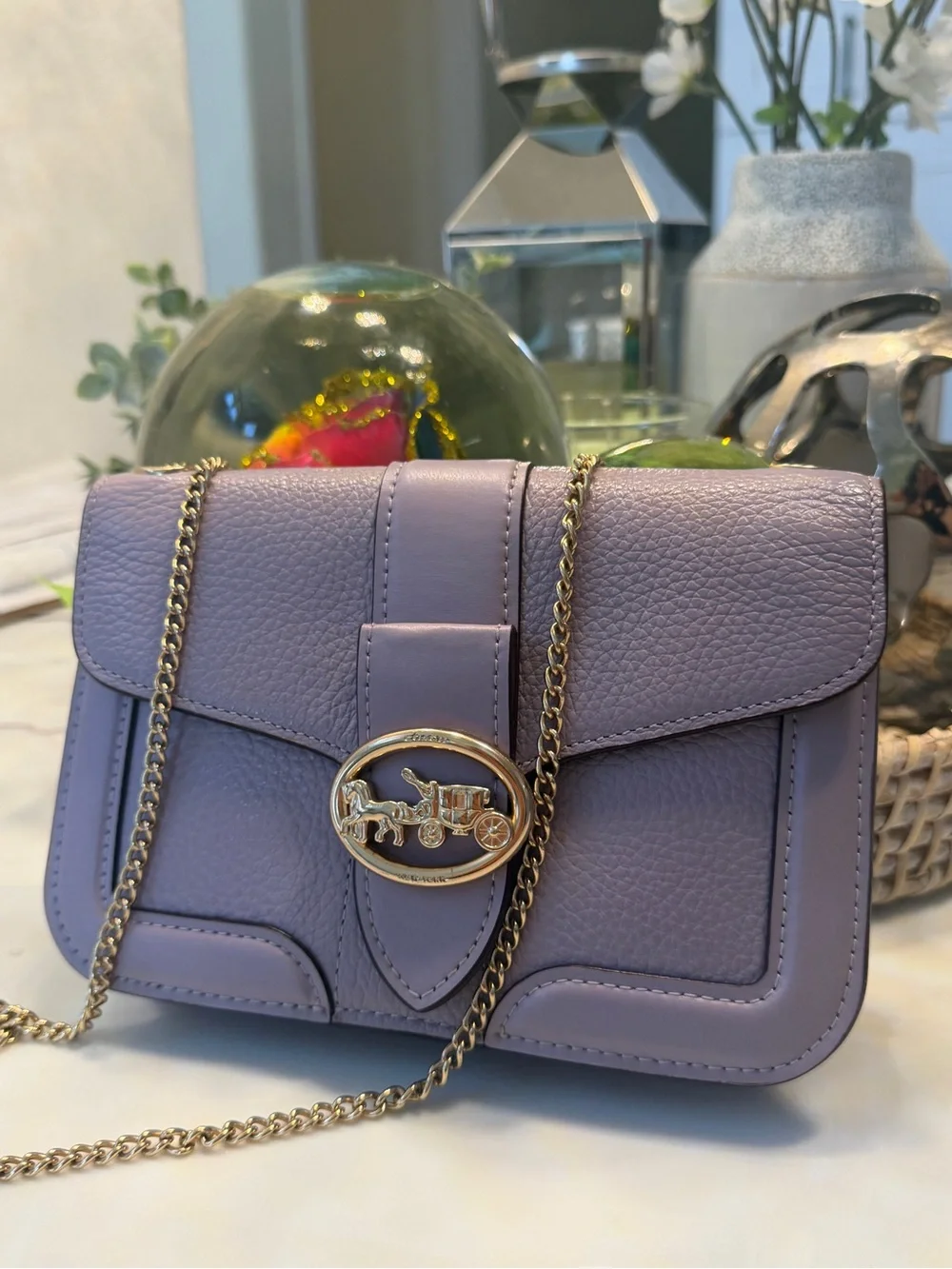 Coach compact pebble