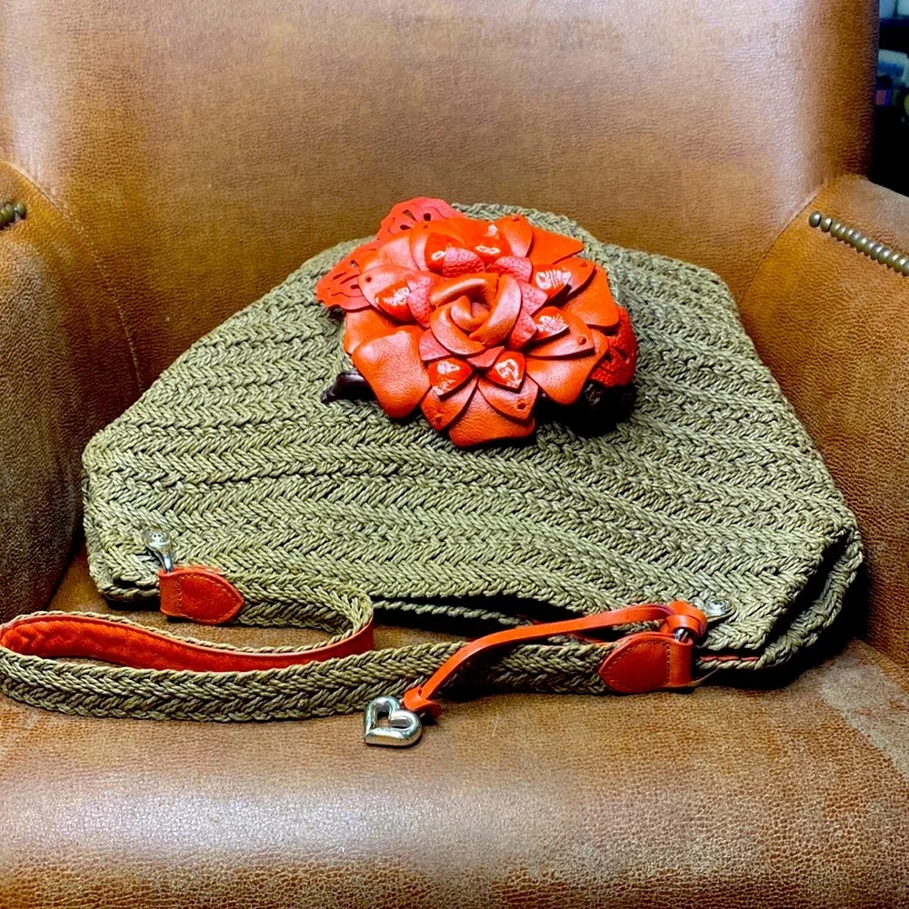 Brighton jute rose