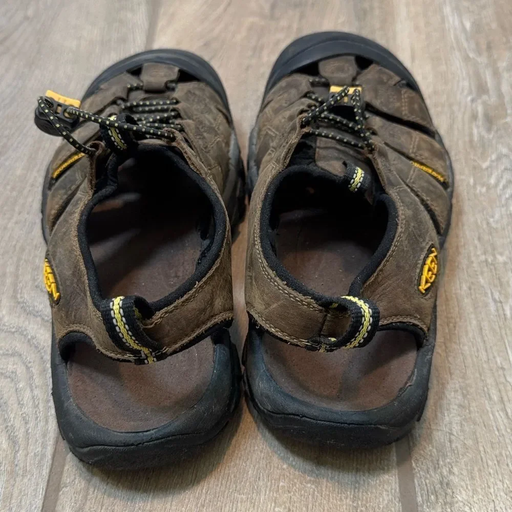 Keen sturdy sandals