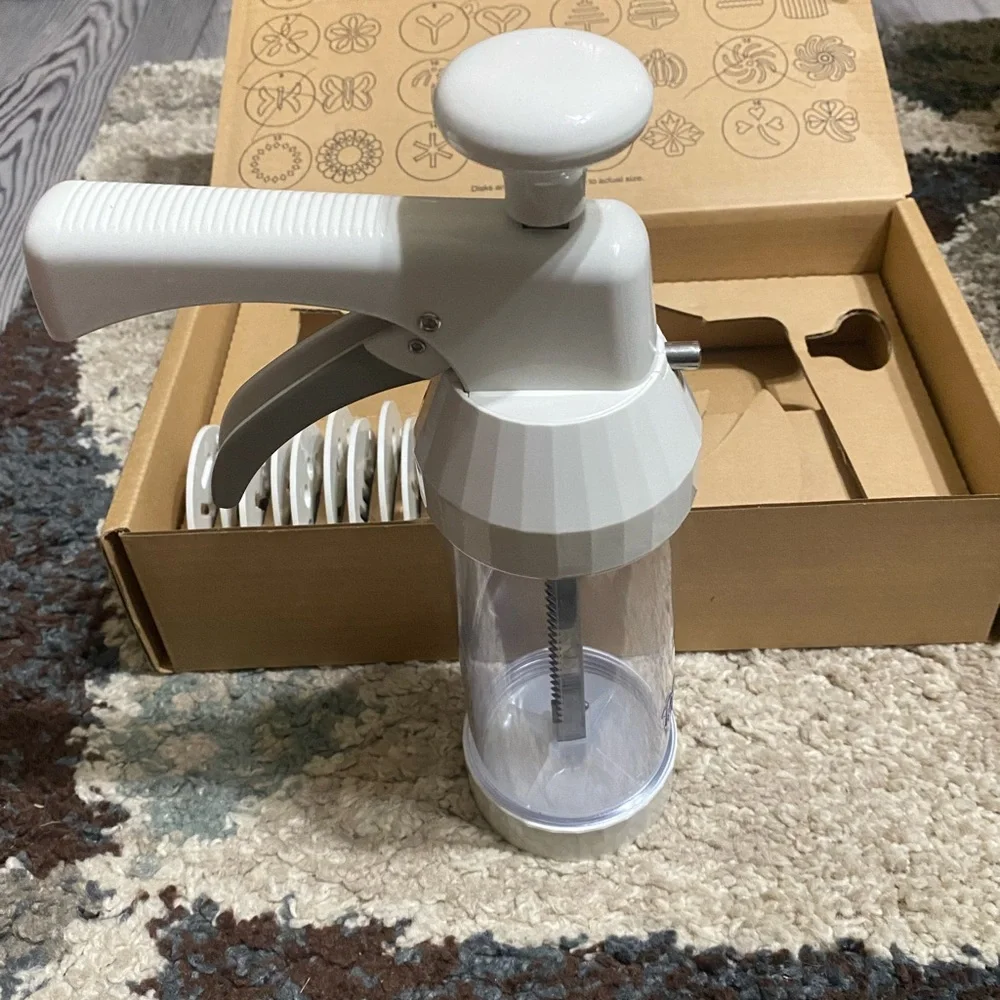 Pampered Chef Cookie Press with‎ Discs Missing 2 Discs