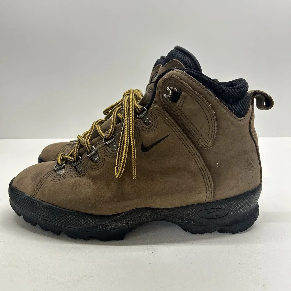 Nike ACG used please