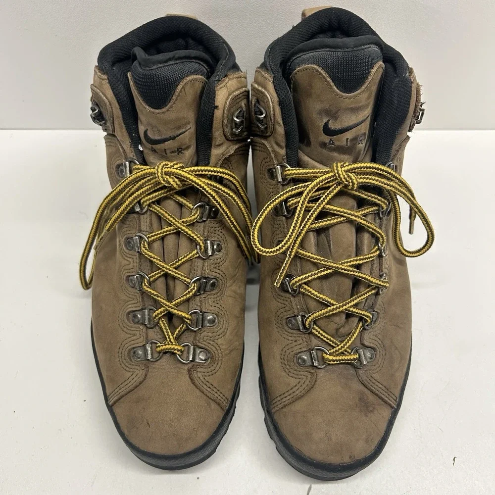 Nike ACG used please