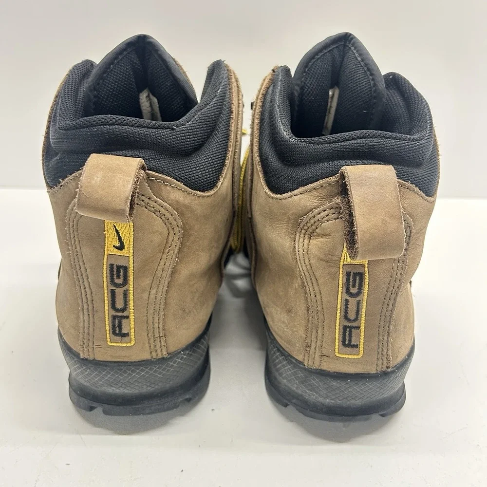 Nike ACG used please