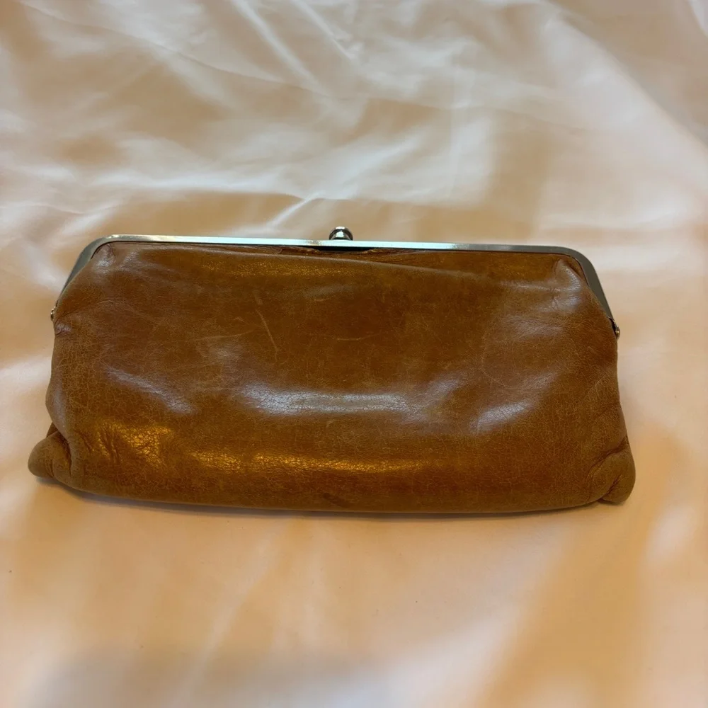Hobo International Tan Lauren Leather Clutch‎ Wallet