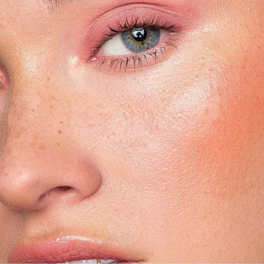 EM Cosmetics magic hour
