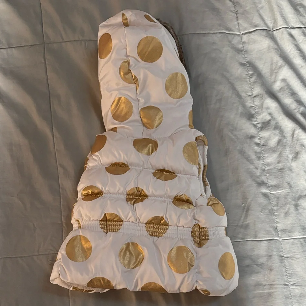 Old Navy gold vest size