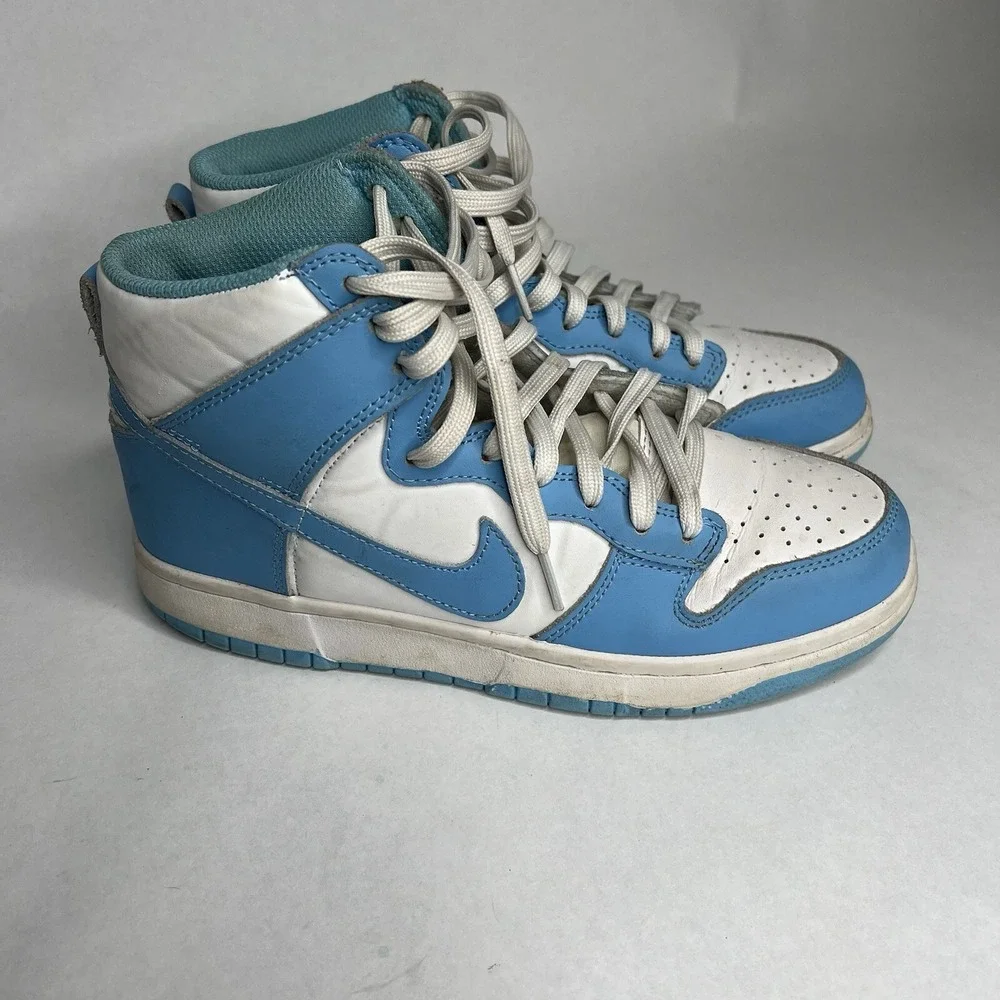 Nike retro blue